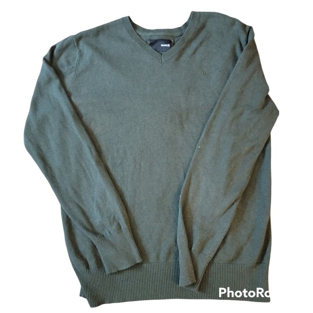 COPY - Hurley Long Sleeved Green Sweater with V-Neck. Size XL.